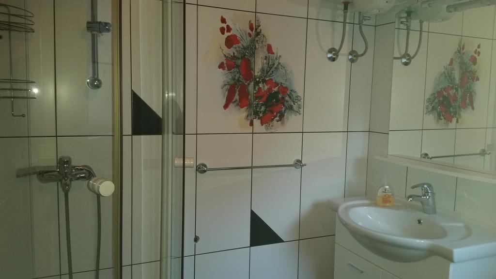 Apartments Buturic サリ 部屋 写真